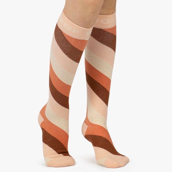 //ae.drwoofapparel.com/cdn/shopifycloud/storefront/assets/no-image-2048-a2addb12_grande.gif