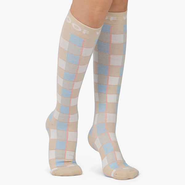 //ae.drwoofapparel.com/cdn/shopifycloud/storefront/assets/no-image-2048-a2addb12_grande.gif